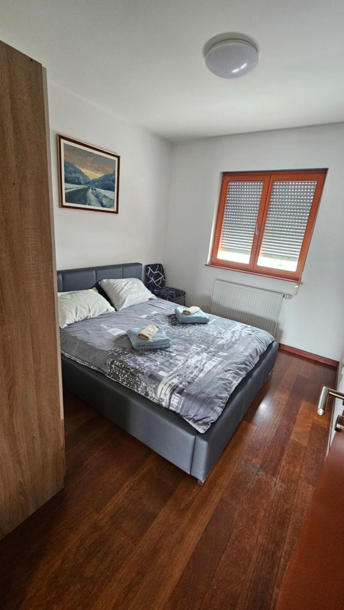 Apartman In Club Apartment Zagreb Bagian luar foto