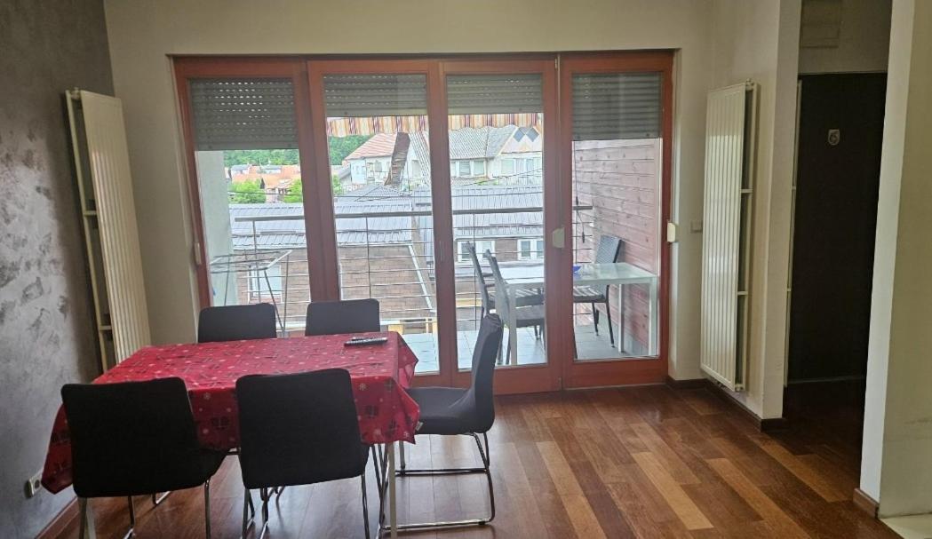 Apartman In Club Apartment Zagreb Bagian luar foto